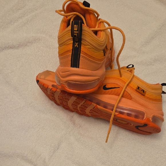 Nike Orange Air Max 90 Athletic Shoes - Picture 9 of 15